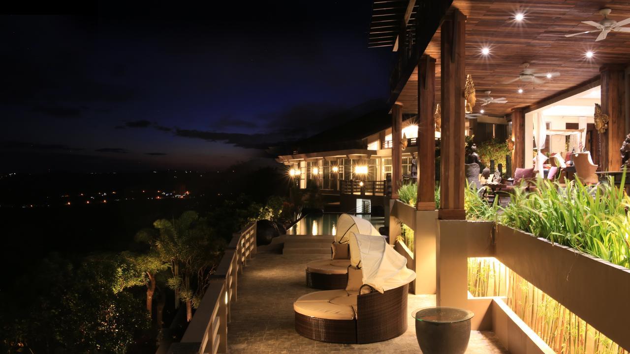 The Oriental Luxury Suites Alfonso ภายนอก รูปภาพ